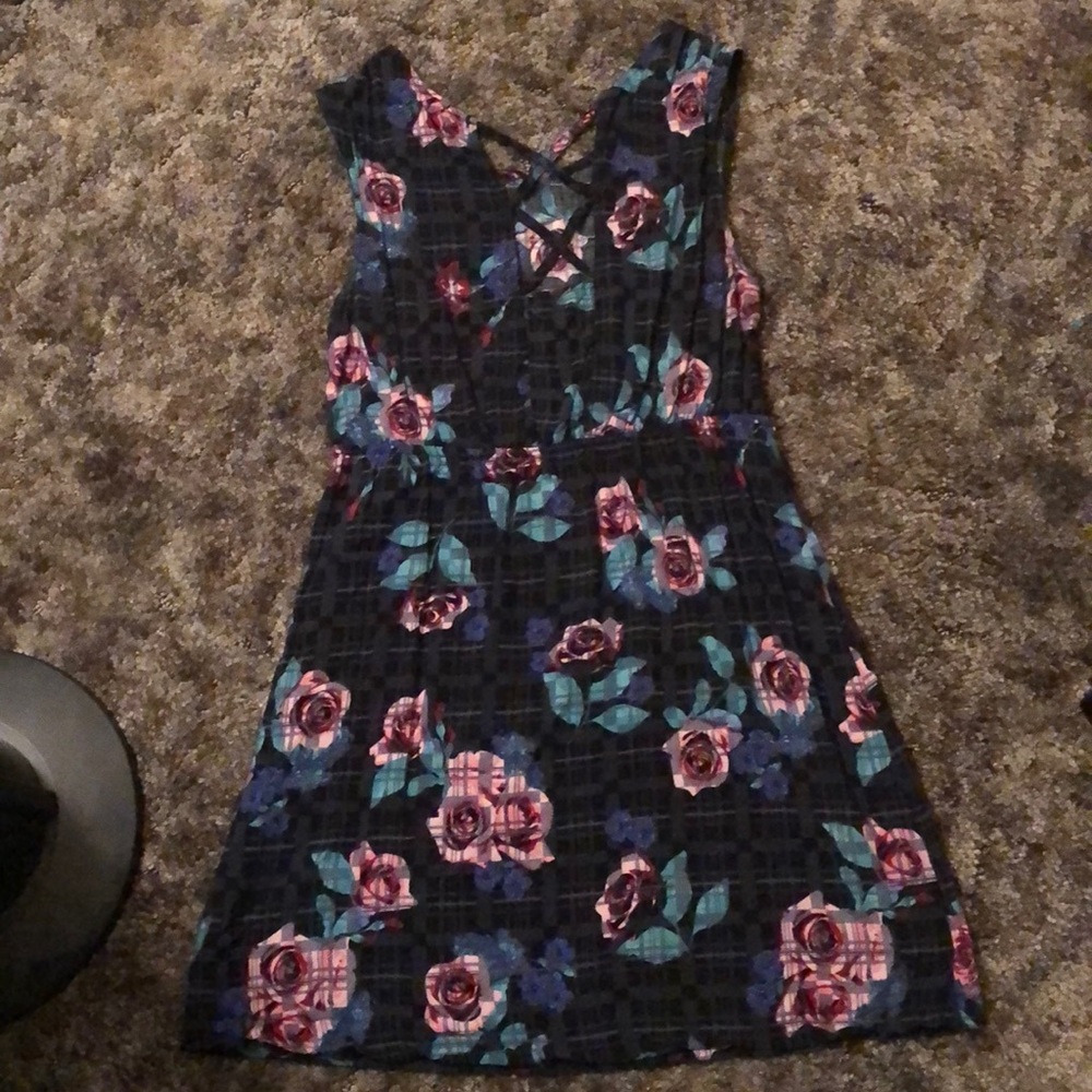 Sundress - Picture 2 of 3
